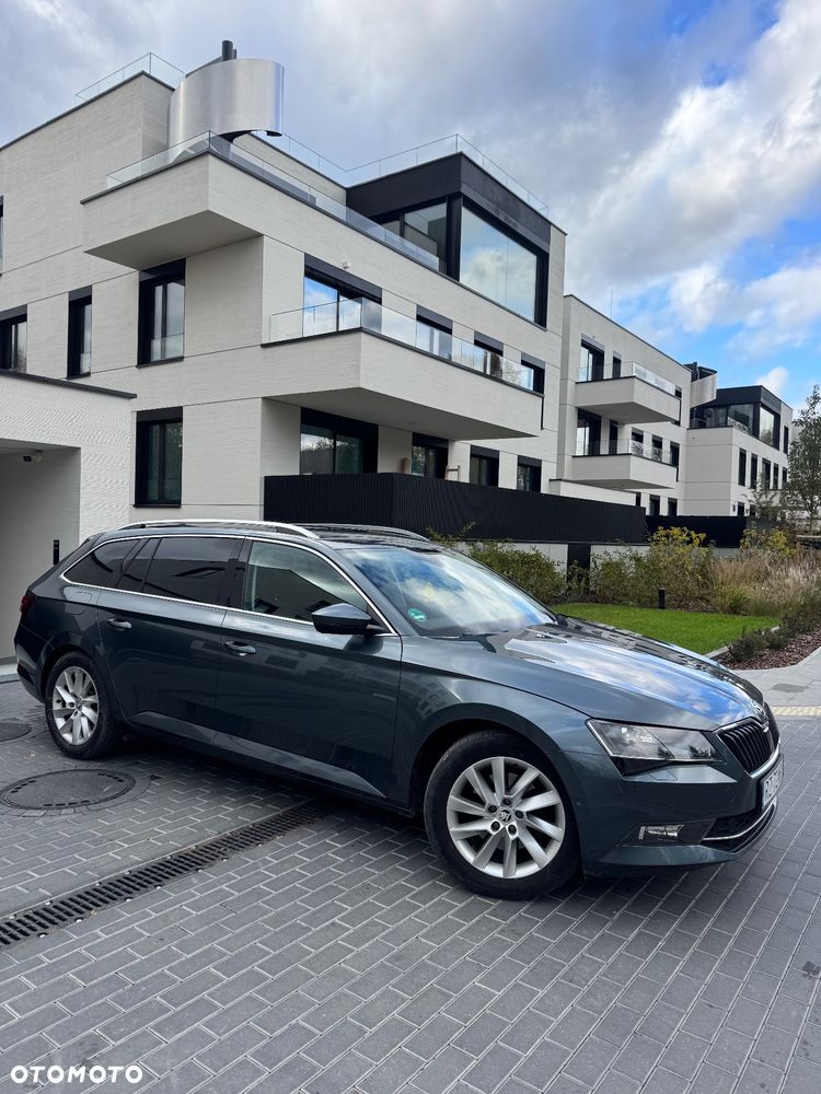 Skoda Superb 2.0 TDI Active DSG - 6