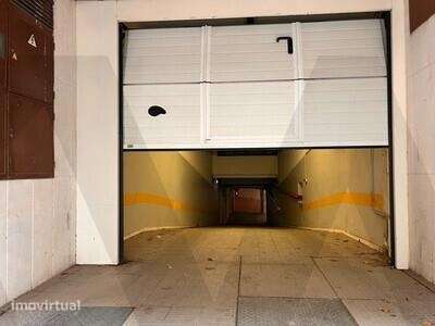 Escritórios no Campo Pequeno 52m2 para arrendar - Grande imagem: 2/21