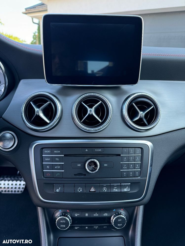 Mercedes-Benz CLA 200 7G-DCT AMG Line - 12