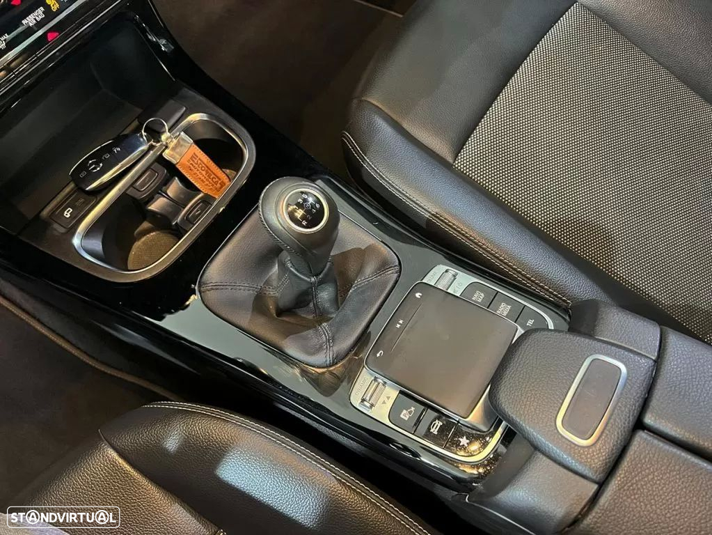 Mercedes-Benz CLA 180 d Shooting Brake Business Solutions - 15