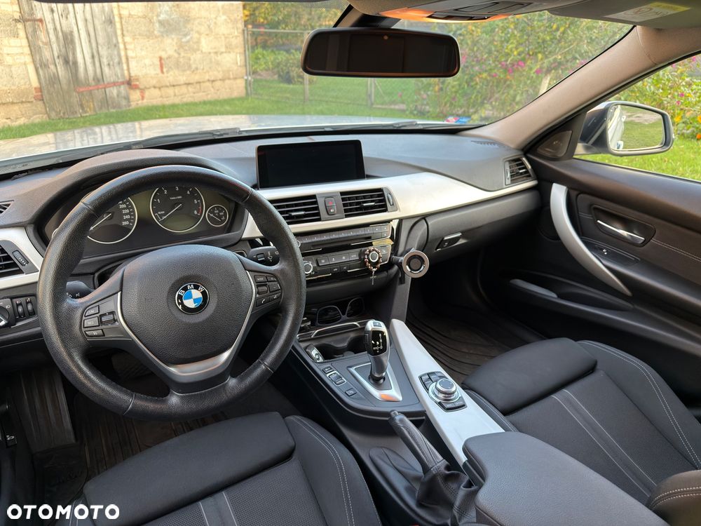 BMW Seria 3 318d - 19