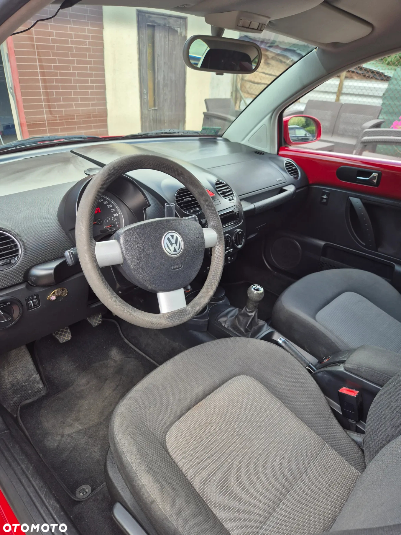Volkswagen New Beetle 1.6 - 7