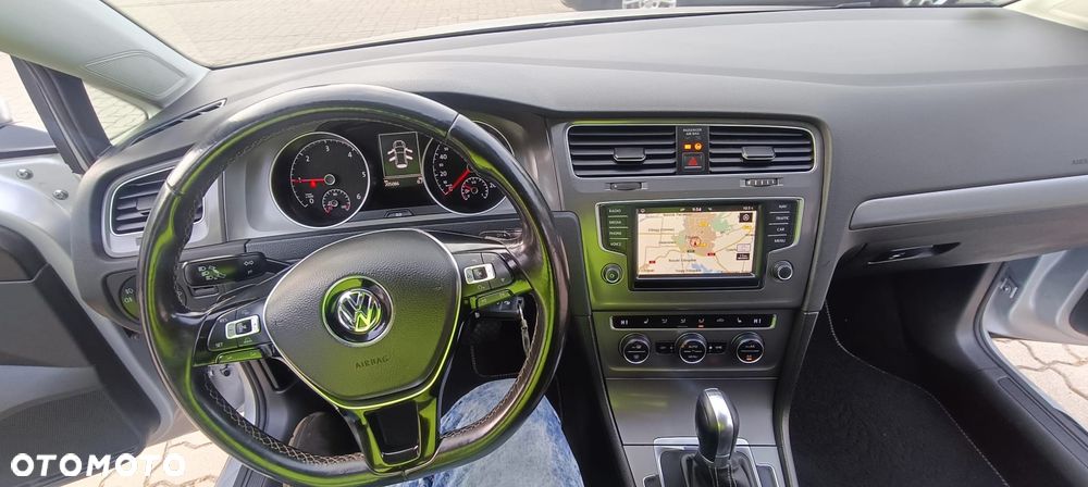 Volkswagen Golf 2.0 BlueTDI DSG Comfortline - 4