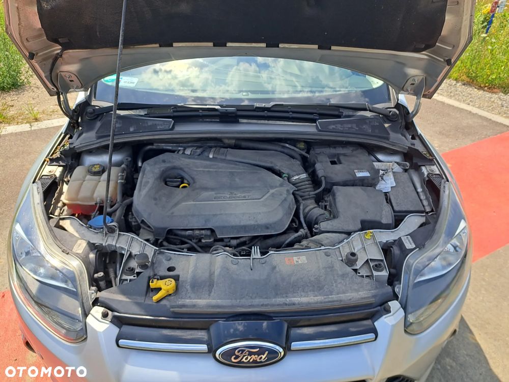 Ford Focus 1.6 EcoBoost Titanium - 16