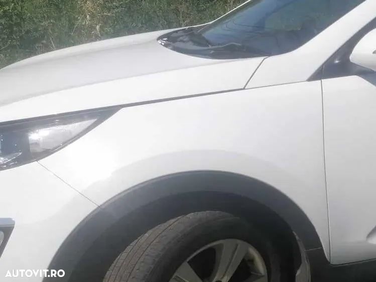 Aripa stanga/ dreapta kia sportage 3 2011-2016 alba
