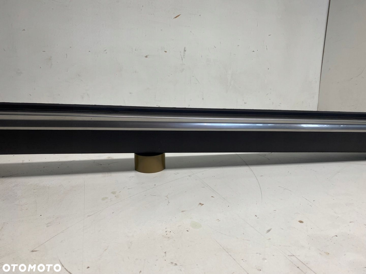 LISTWA PROGOWA PRAWA GT KIA SPORTAE IV 15-19 87754-F1110 ŁADNA - 4