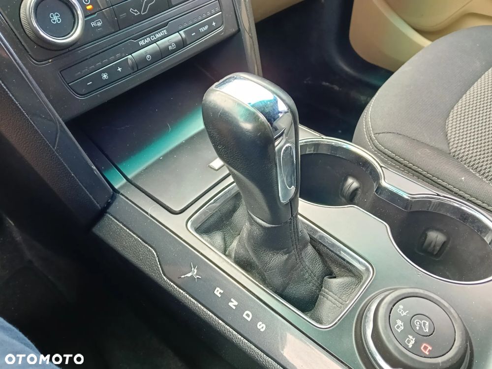 Ford Explorer - 25
