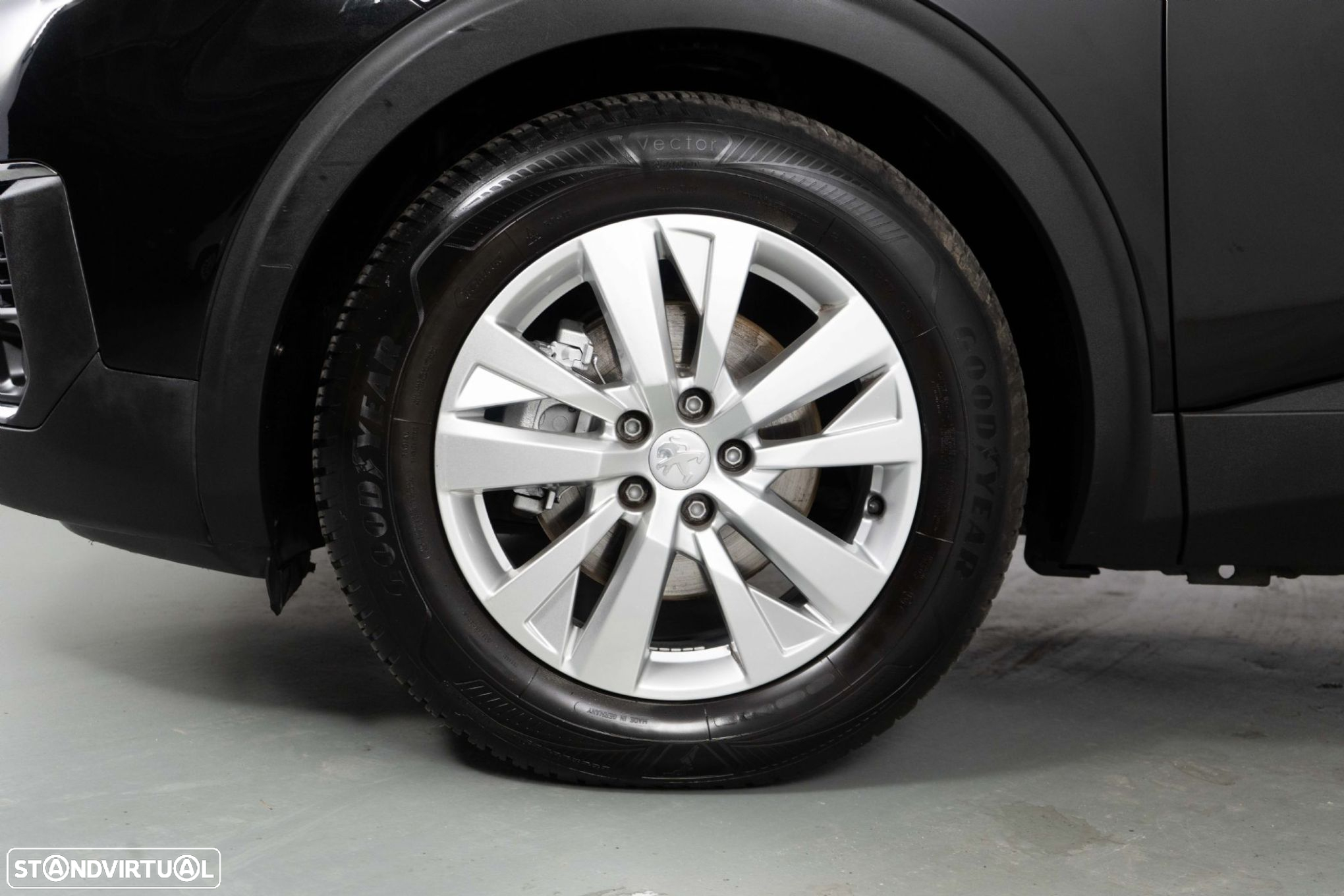 Peugeot 5008 1.2 PureTech Allure EAT6 - 20