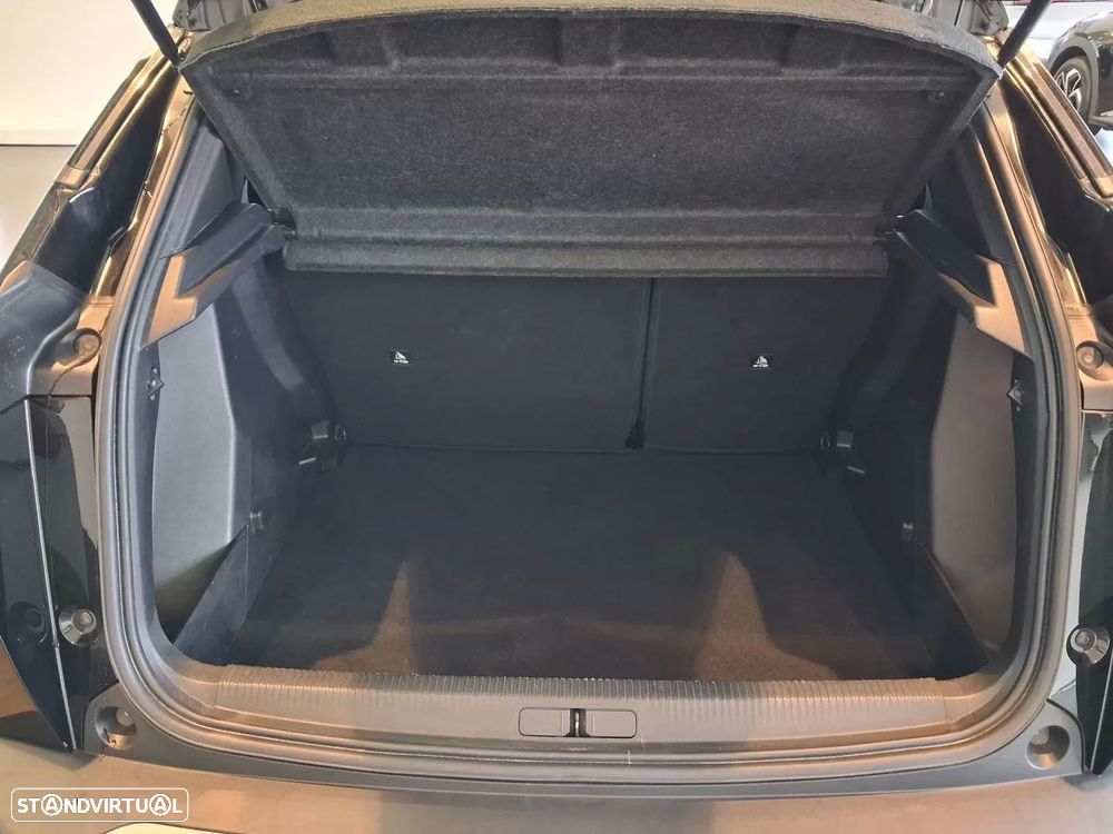 Peugeot 2008 1.2 PureTech Style - 32