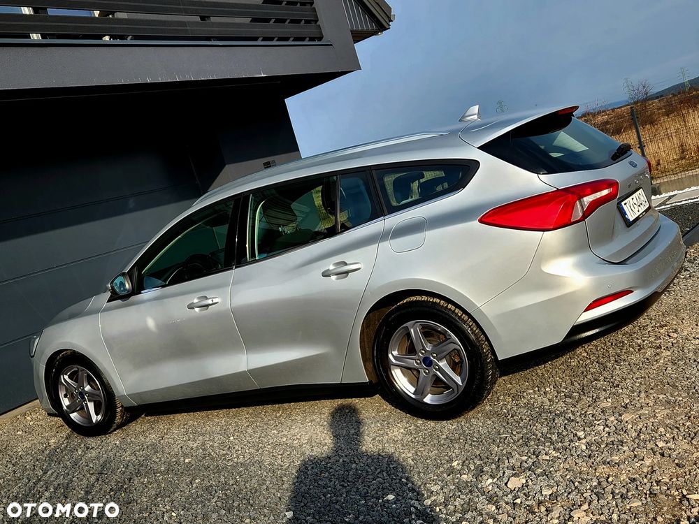 Ford Focus 1.5 TDCi DPF Start-Stopp-System Titanium - 19
