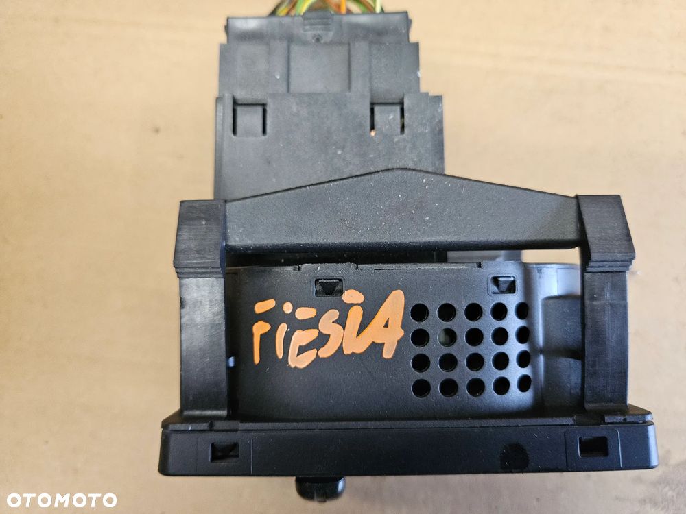 Ford Fiesta MK6 włącznik świateł 6S6T - 2