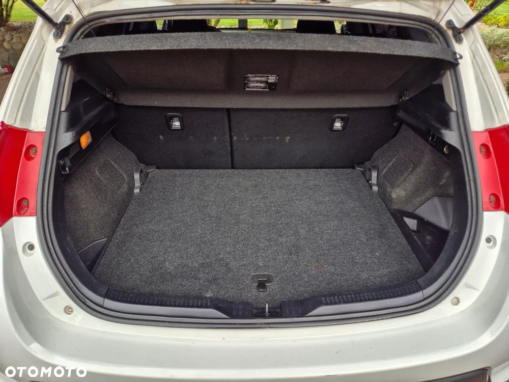 Toyota Auris 1.33 VVT-i Life - 15