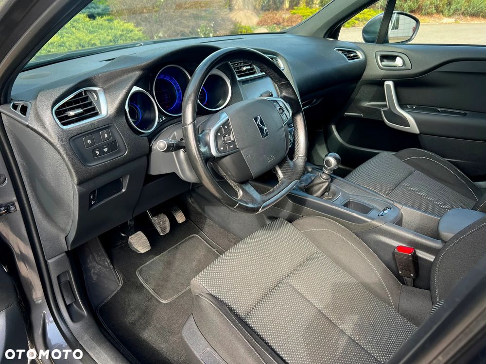 DS Automobiles DS 4 Crossback - 12