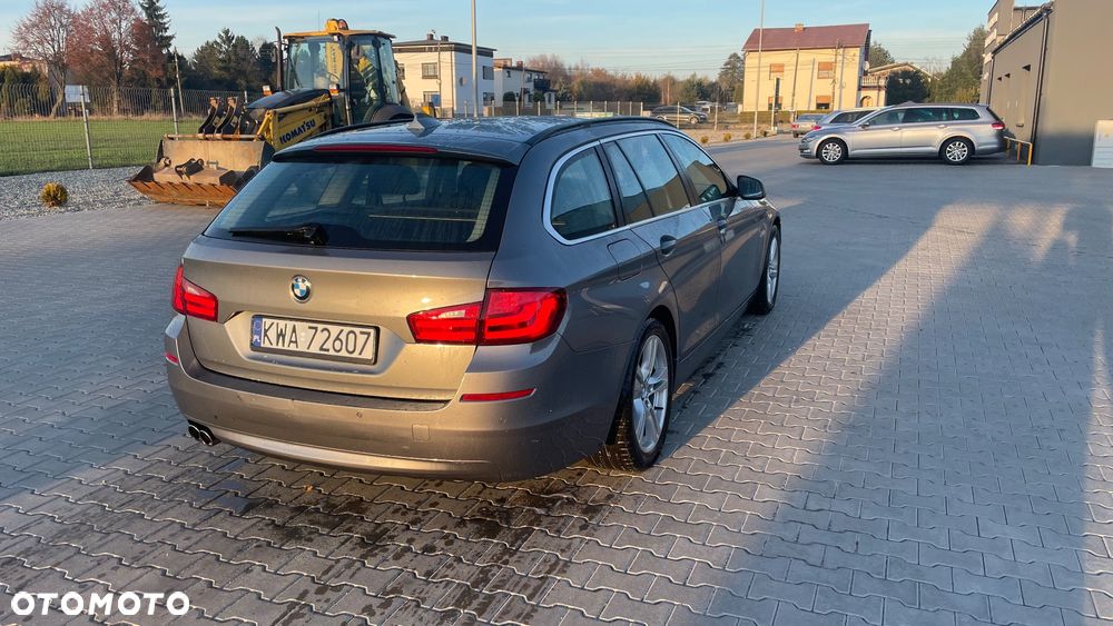 BMW Seria 5 520d - 5