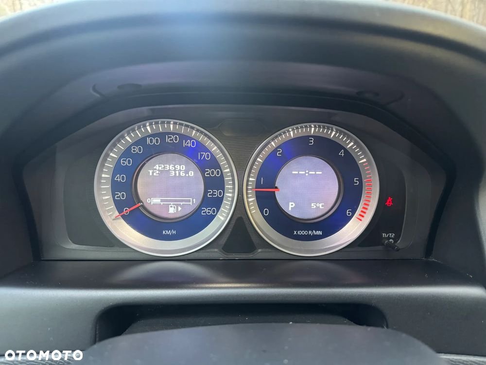 Volvo XC 60 D5 AWD RDesign - 20