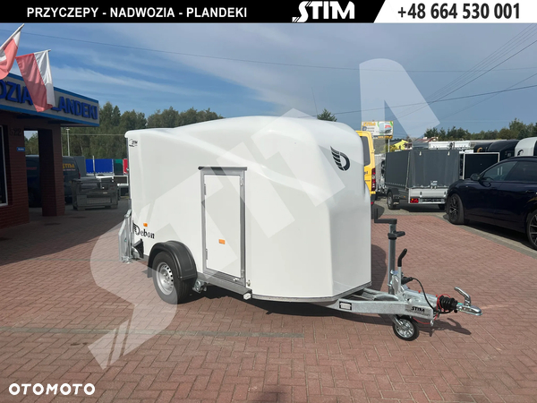 Cheval Liberte Debon Cargo