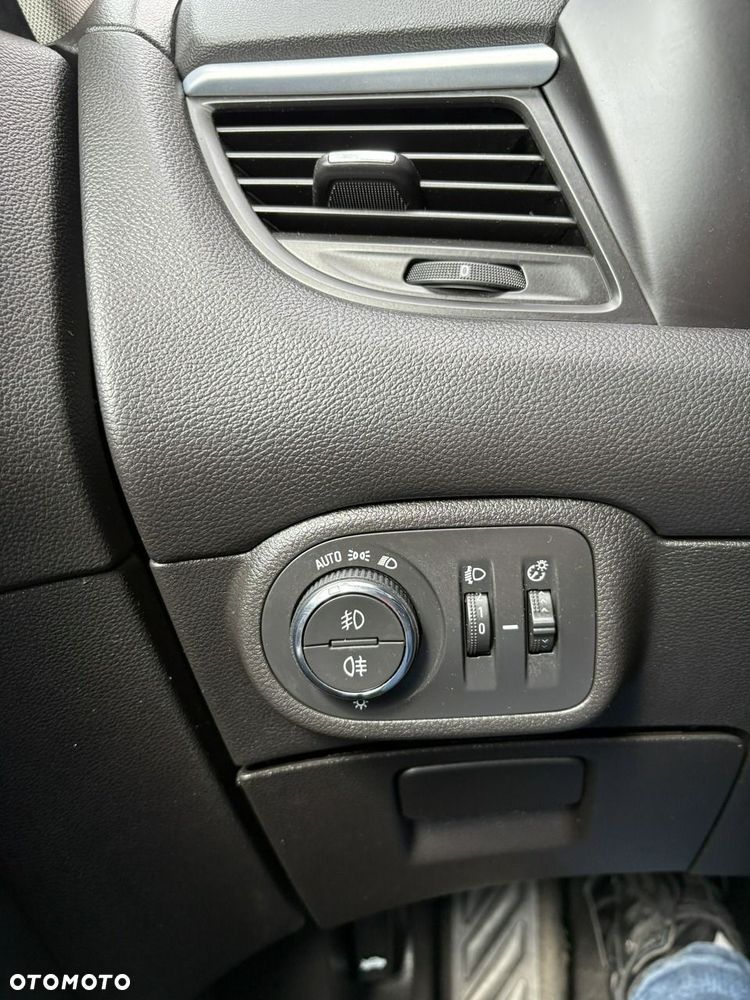 Opel Zafira - 28
