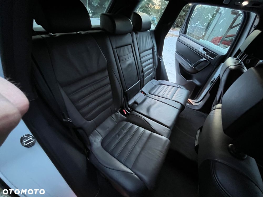 Volkswagen Touareg 3.0 V6 TDI BMT Perfectline R-Style - 15