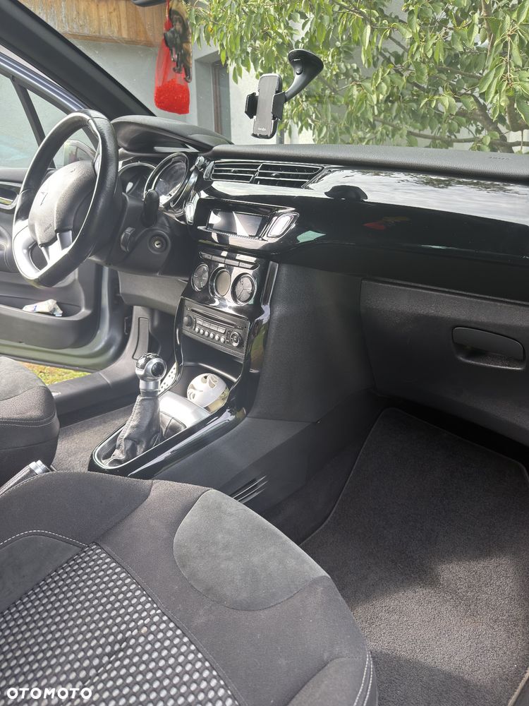 Citroën DS3 1.6 HDi SoChic - 13