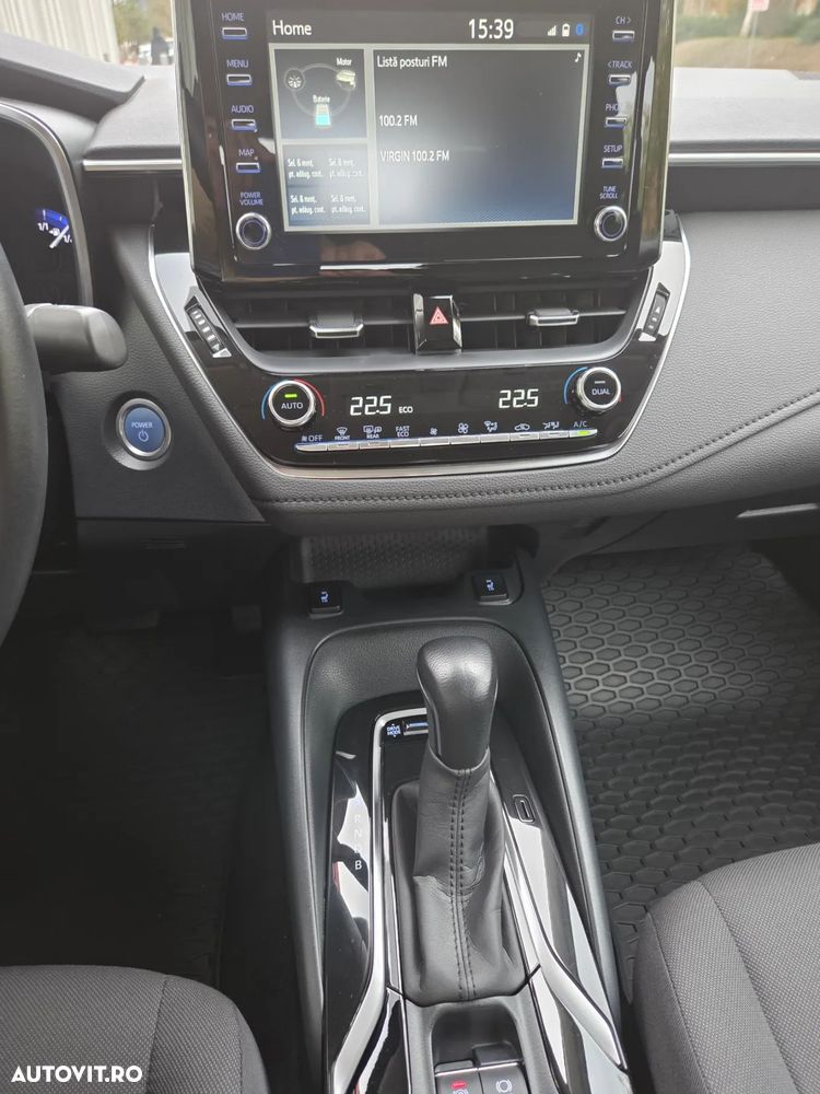 Toyota Corolla Sedan 1.8 HSD Dynamic - 30