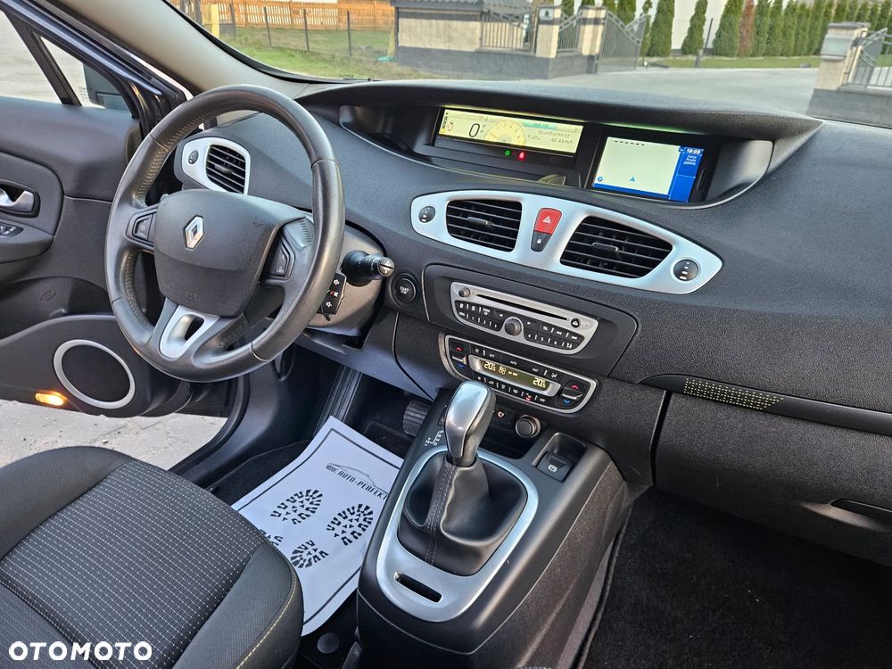 Renault Scenic 2.0 16V 140 CVT Dynamique - 9