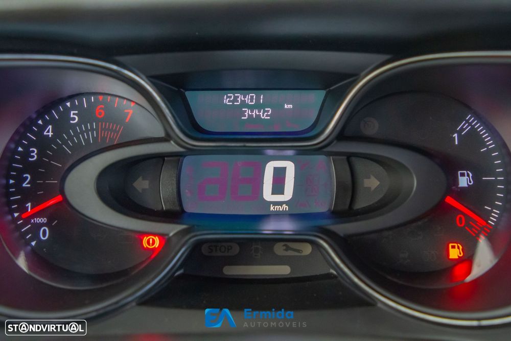 Renault Captur - 28