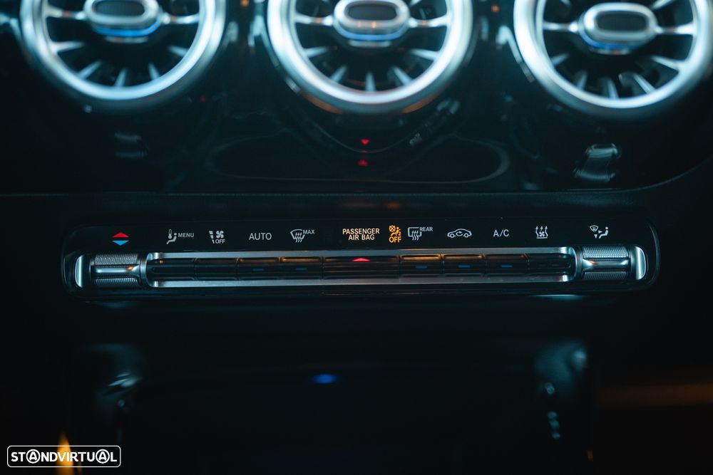 Mercedes-Benz A 250 e AMG Line - 27