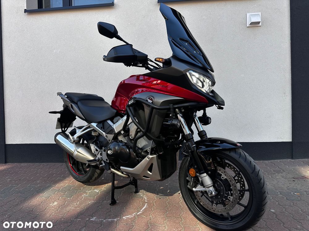 Honda VFR - 1