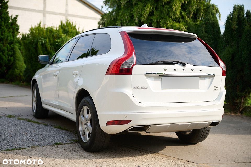 Volvo XC 60 D4 AWD Kinetic - 4