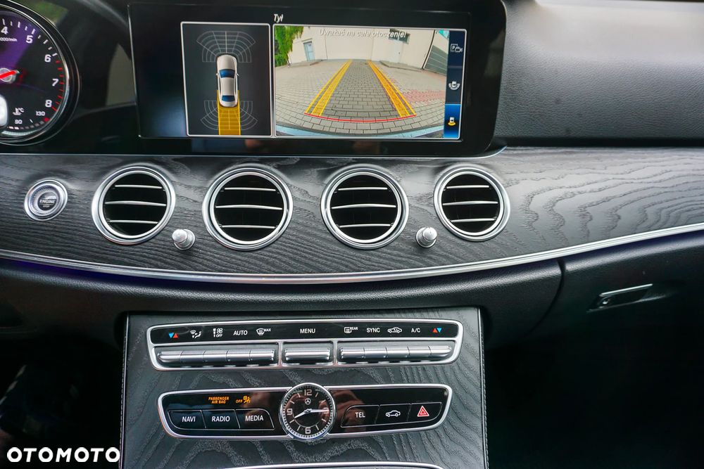 Mercedes-Benz Klasa E 200 CGI BlueEFFICIENCY Automatik Avantgarde - 8