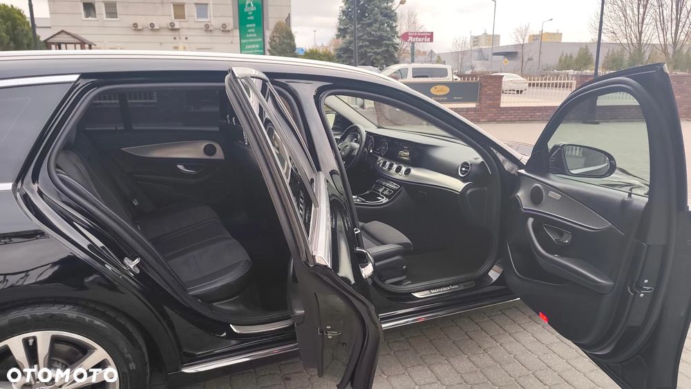 Mercedes-Benz Klasa E 220 d Business Edition 9G-TRONIC - 33