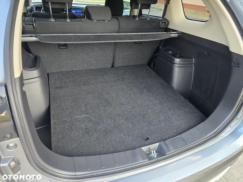 Mitsubishi Outlander 2.0 2WD Edition - 30