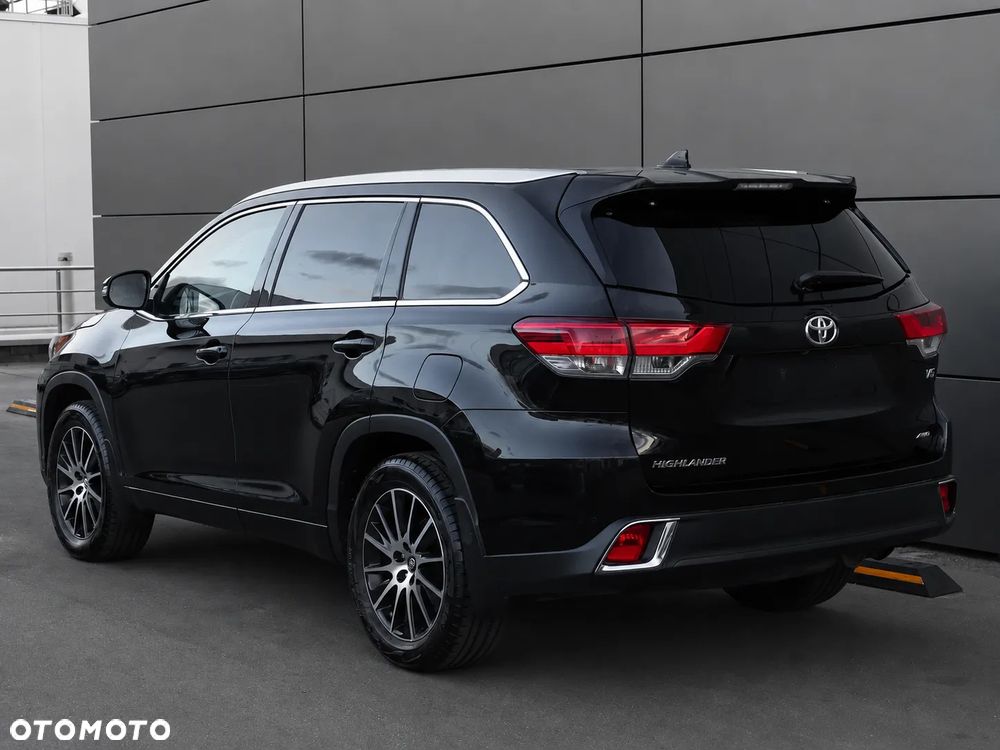 Toyota Highlander - 4