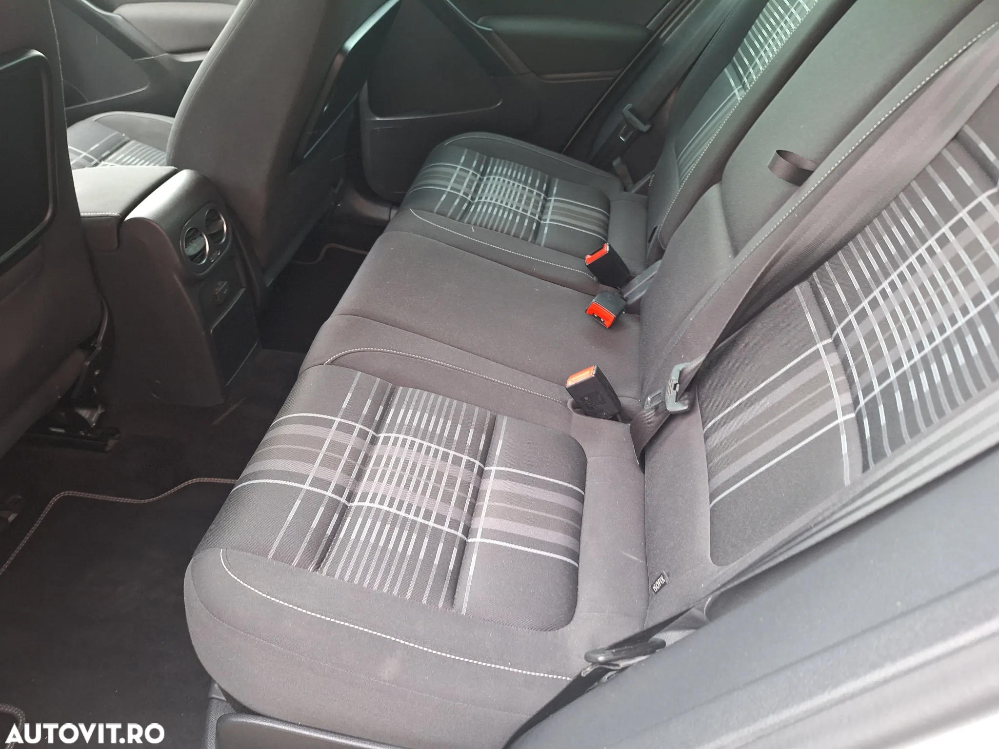 Volkswagen Tiguan - 6
