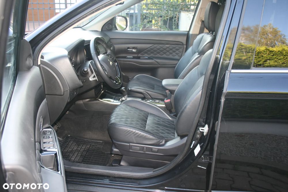 Mitsubishi Outlander 2.0 Intense + 4WD CVT - 3