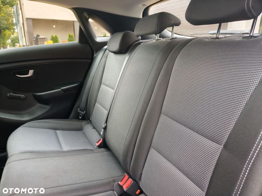 Hyundai i30 1.4 Comfort - 23