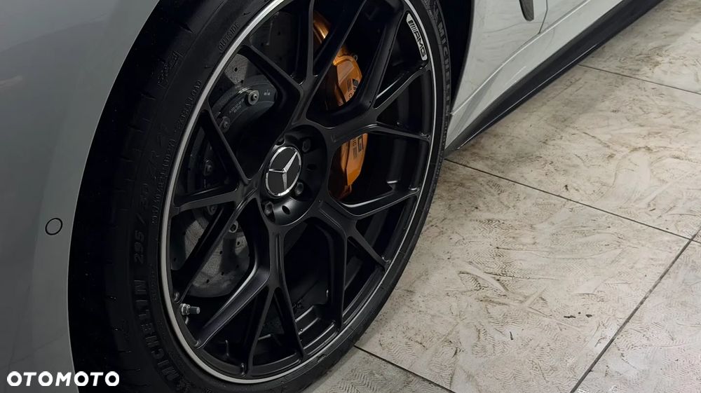 Mercedes-Benz AMG GT - 12