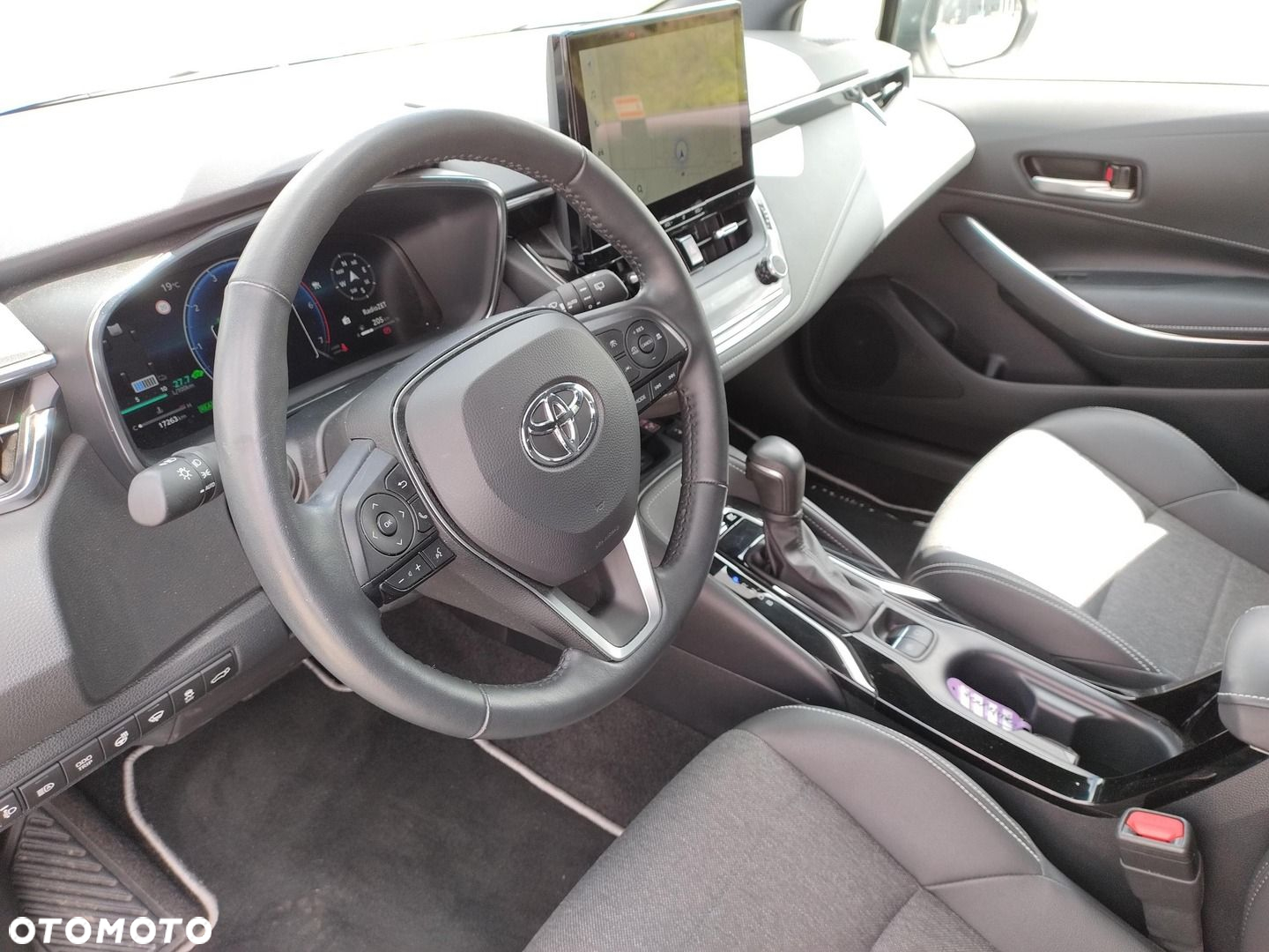 Toyota Corolla - 16