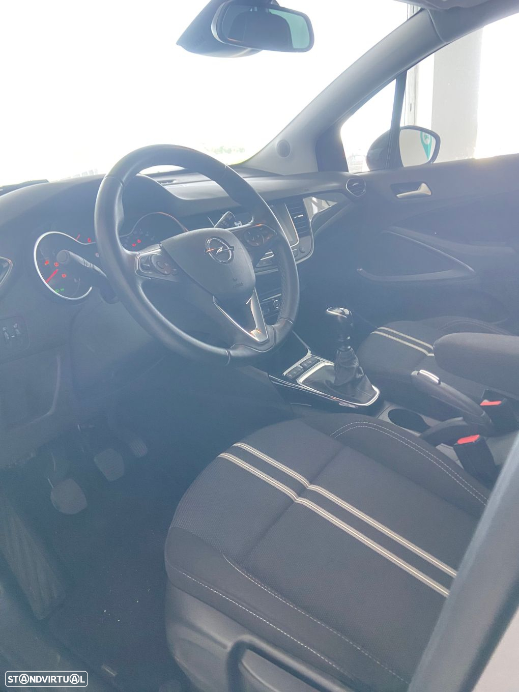 Opel Crossland 1.2 T Design & Tech - 3