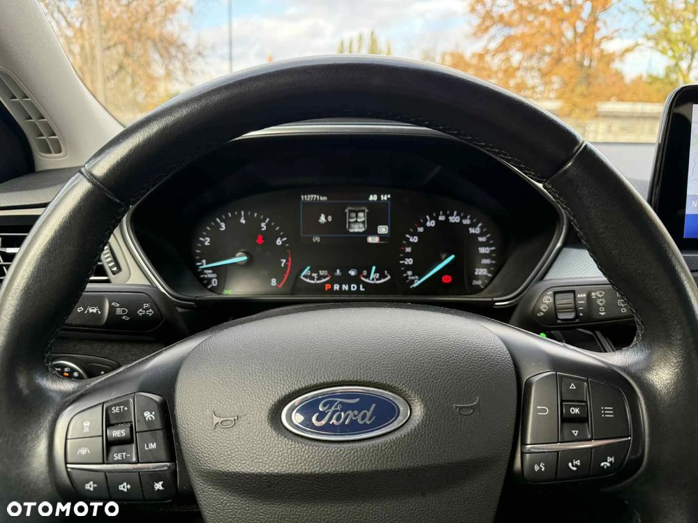 Ford Focus 1.5 EcoBoost Active X - 9