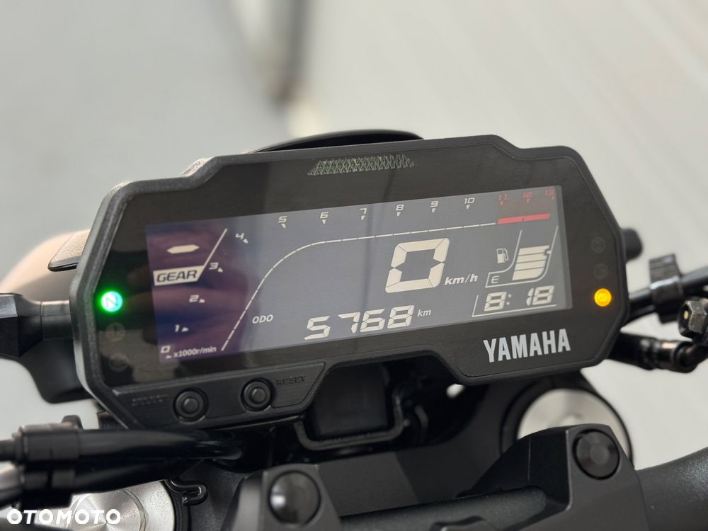 Yamaha MT - 17