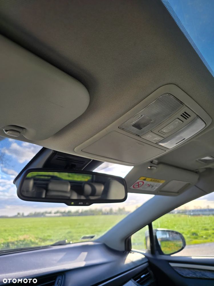 Toyota Avensis 2.0 D-4D Prestige - 25