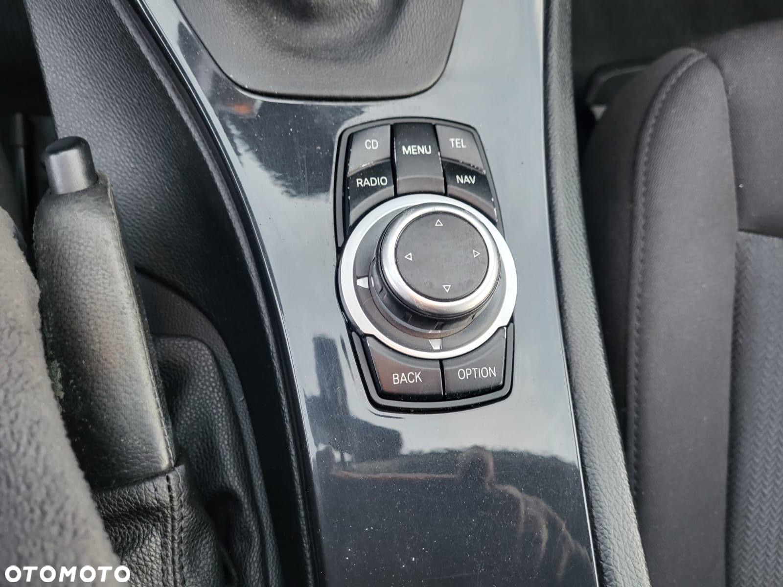 BMW Seria 3 320d xDrive - 15