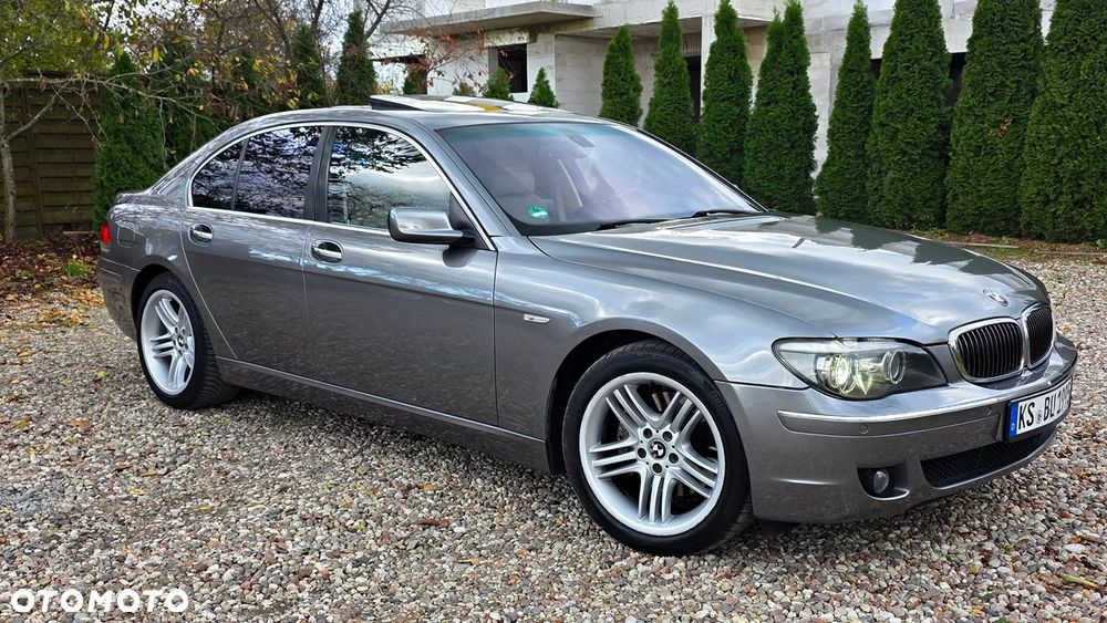 BMW Seria 7 - 18