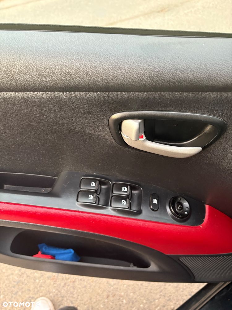 Hyundai i10 1.1 CRDi Comfort - 9