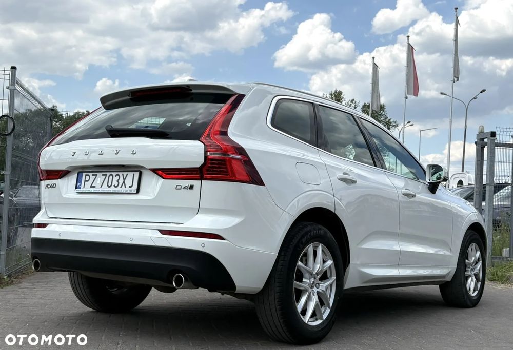 Volvo XC 60 D4 SCR AWD Momentum - 8