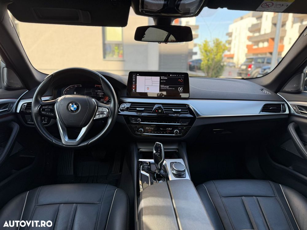 BMW Seria 5 518d Aut. Luxury Line - 7