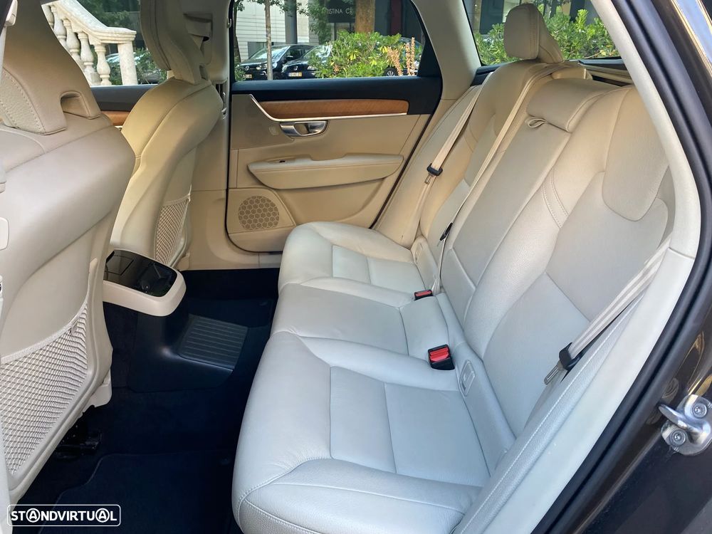 Volvo V90 2.0 T6 PHEV Inscription Expression AWD - 16