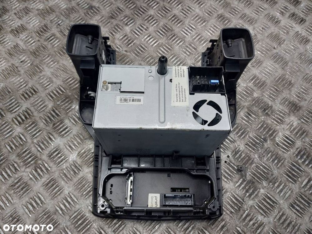 RADIO ODTWARZACZ PANEL NAWIEWU RAMKA OPEL ZAFIRA B 13100105 13190742 - 2