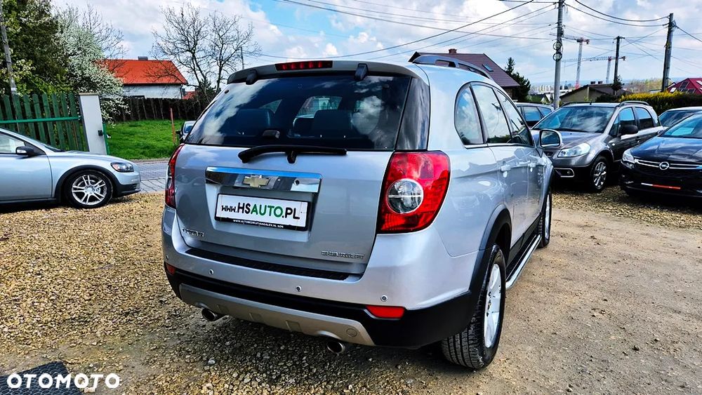 Chevrolet Captiva 2.4 LS - 12